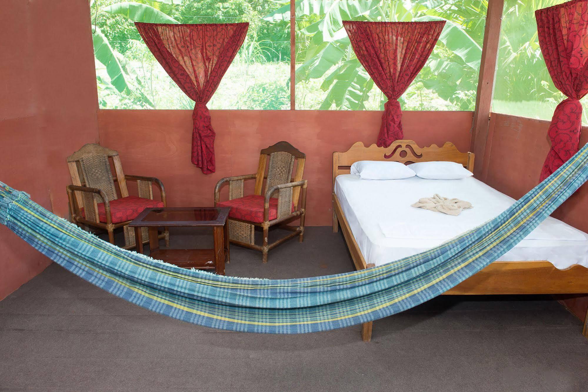 Maniti Expeditions Eco Lodge 伊基托斯 外观 照片