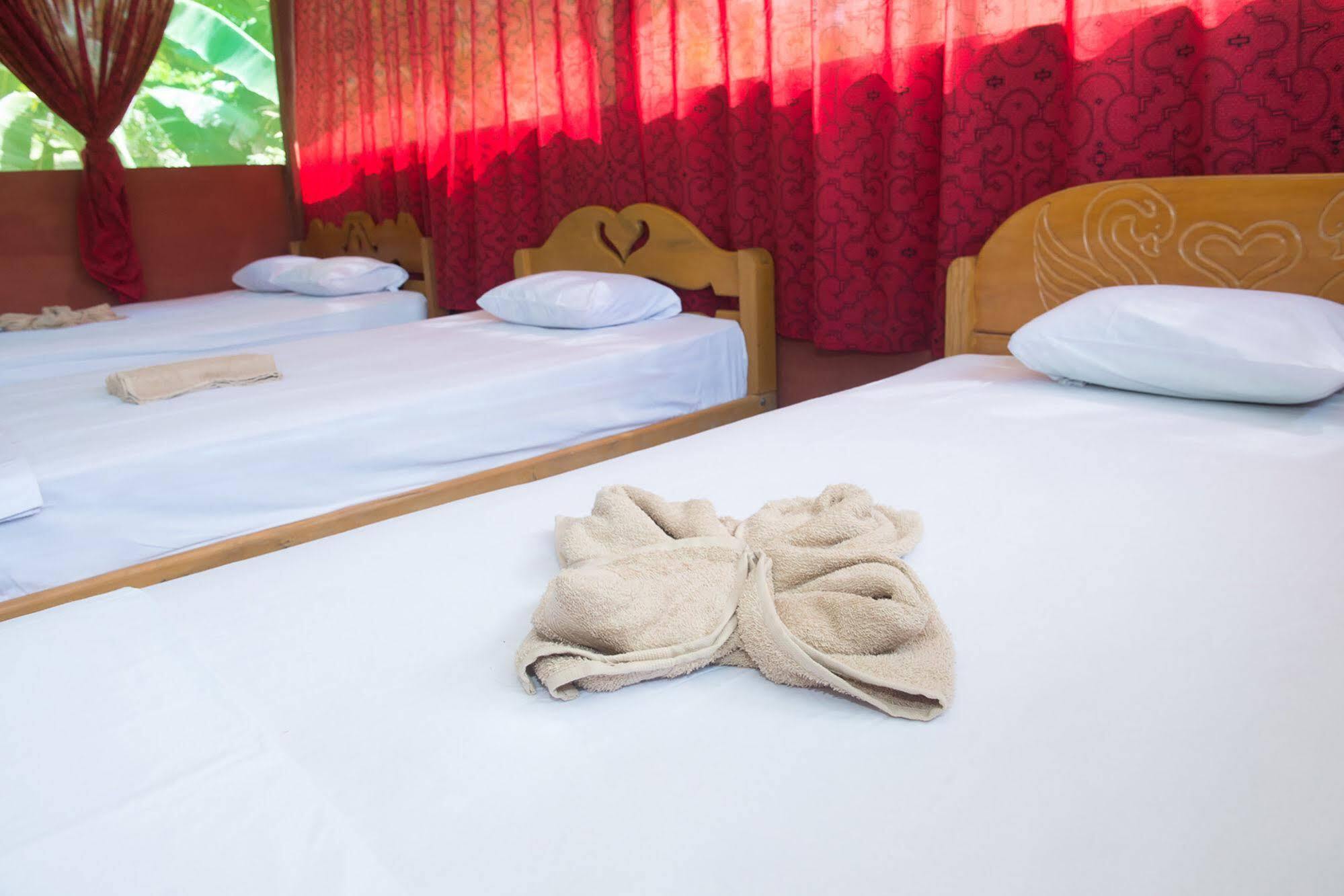 Maniti Expeditions Eco Lodge 伊基托斯 外观 照片